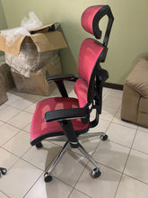 Load image into Gallery viewer, Henyo Ergonomic Mesh Chair