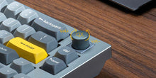 Load image into Gallery viewer, Keychron Q8 Aluminum Mechanical Keyboard Knob RGB QMK HotSwap 68-keys 65% Alice ANSI Layout